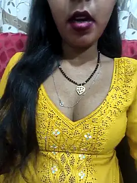 Snapshot of Sharmila-Singh chatting on 04.28.26 Sharmila-Singh online show from 04.28.26