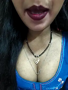 Snapshot of Sharmila-Singh chatting on 04.29.26 Sharmila-Singh online show from 04.29.26