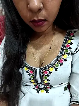 Snapshot of Sharmila-Singh chatting on 06.05.26 Sharmila-Singh online show from 06.05.26