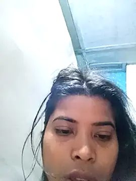 Snapshot of Queen_suman chatting on 02.28.25 Queen suman online show from 02.28.25