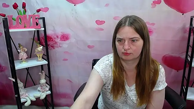 Snapshot of FreyaDak chatting on 05.27.26 FreyaDak online show from 05.27.26