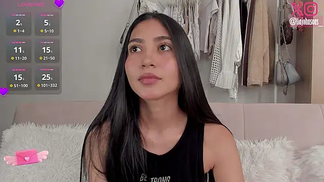 Snapshot of Sweetnaughtygirl_ chatting on 02.20.26 Sweetnaughtygirl online show from 02.20.26