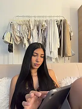 Snapshot of Sweetnaughtygirl_ chatting on 03.01.26 Sweetnaughtygirl online show from 03.01.26