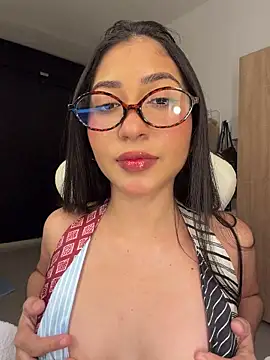 Sweetnaughtygirl  online show from 05.31.26