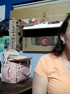 skayhot  online show from 12.19.24