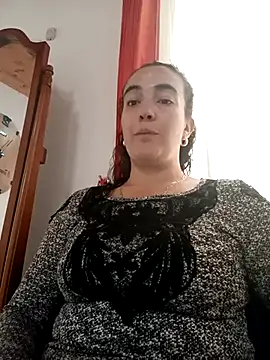 skayhot  online show from 03.17.25