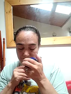 skayhot  online show from 10.24.25