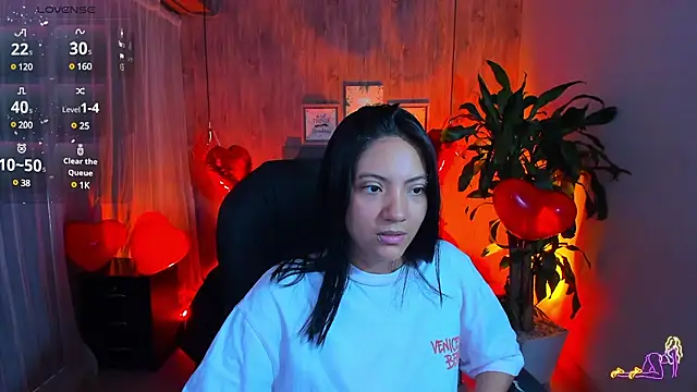 Snapshot of miichael_black chatting on 02.14.25 miichael black online show from 02.14.25