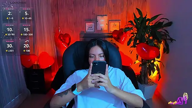 Snapshot of miichael_black chatting on 02.14.25 miichael black online show from 02.14.25