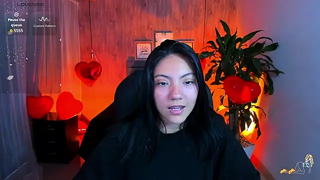 Snapshot of miichael_black chatting on 02.15.25 miichael black online show from 02.15.25