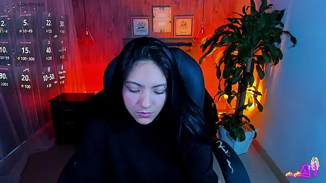 Snapshot of miichael_black chatting on 02.19.25 miichael black online show from 02.19.25