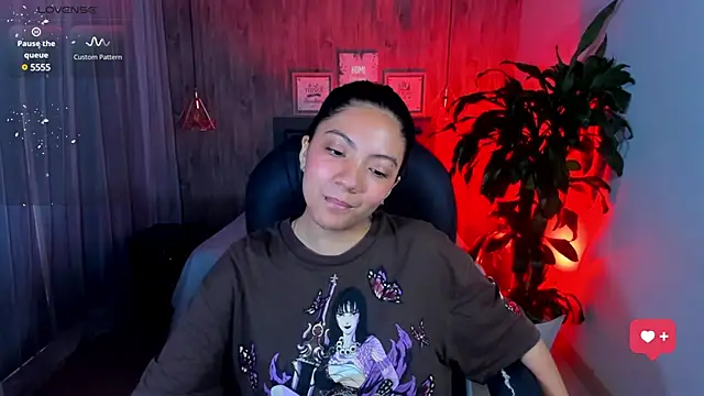 Snapshot of miichael_black chatting on 02.25.25 miichael black online show from 02.25.25