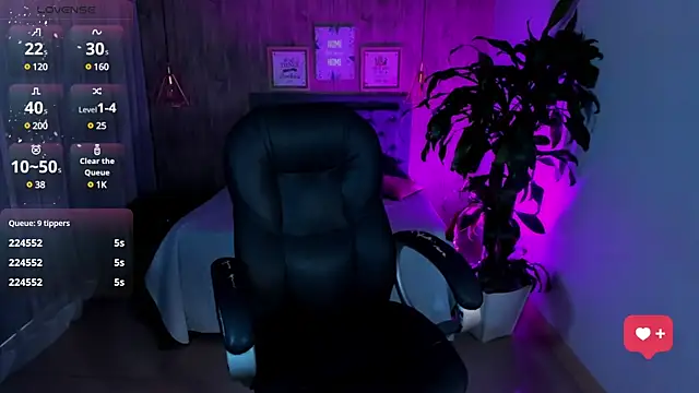 Snapshot of miichael_black chatting on 02.27.25 miichael black online show from 02.27.25