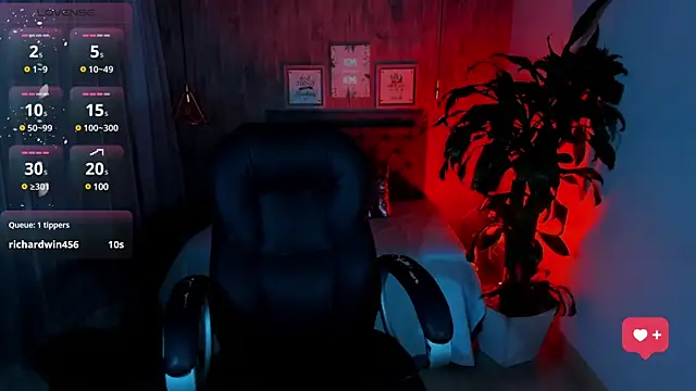 Snapshot of miichael_black chatting on 02.28.25 miichael black online show from 02.28.25