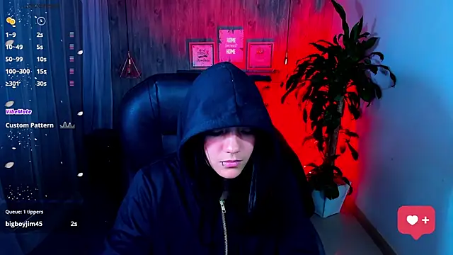 Snapshot of miichael_black chatting on 03.21.25 miichael black online show from 03.21.25