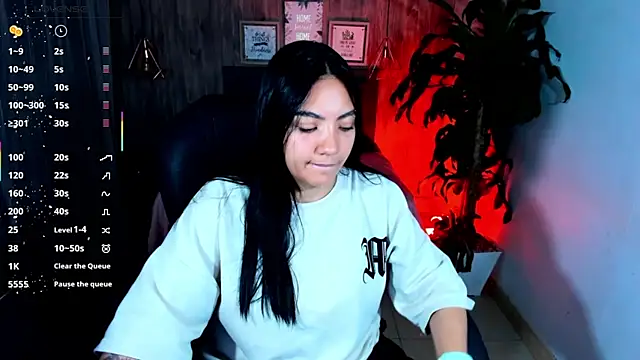 Snapshot of miichael_black chatting on 10.06.25 miichael black online show from 10.06.25