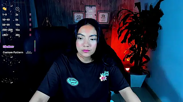 Snapshot of miichael_black chatting on 10.17.25 miichael black online show from 10.17.25