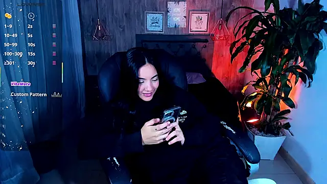 Snapshot of miichael_black chatting on 11.14.25 miichael black online show from 11.14.25