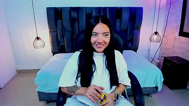 Snapshot of miichael_black chatting on 11.15.25 miichael black online show from 11.15.25