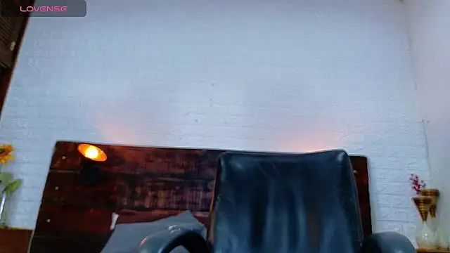 Snapshot of Celeste_sanz chatting on 11.12.25 Celeste sanz online show from 11.12.25