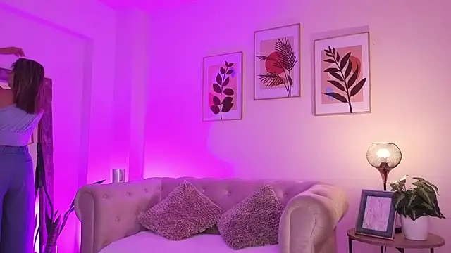 DahianaWalcott online show from 03.11.26