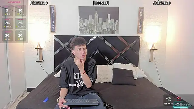 Snapshot of toyboys1 chatting on 09.20.25 toyboys1 online show from 09.20.25
