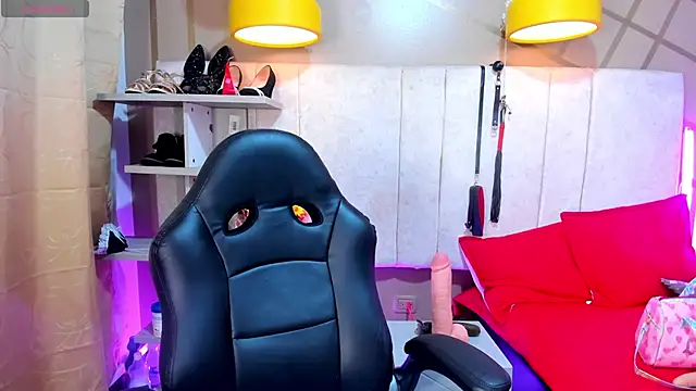 girl amada online show from 02.06.25