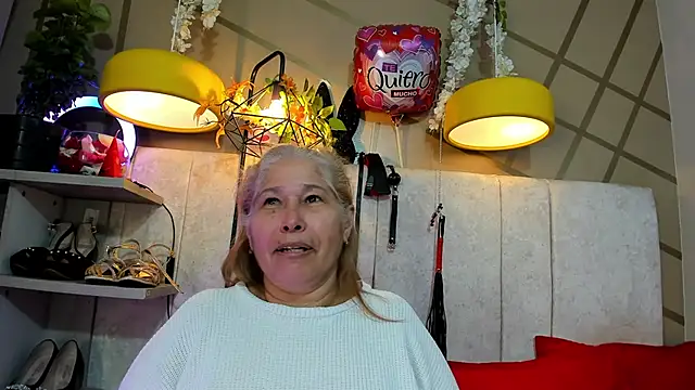 girl amada online show from 02.20.25