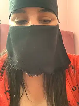 Snapshot of Miss-Soka chatting on 01.18.25 Miss-Soka online show from 01.18.25