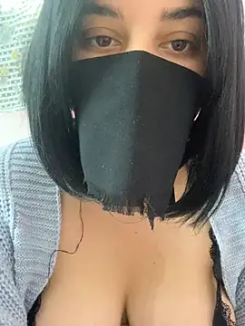 Snapshot of Miss-Soka chatting on 03.02.25 Miss-Soka online show from 03.02.25