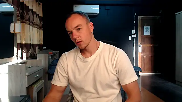 Snapshot of heilgarbest chatting on 04.08.26 heilgarbest online show from 04.08.26