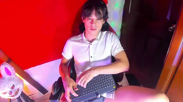 LilOwen  online show from 02.01.26