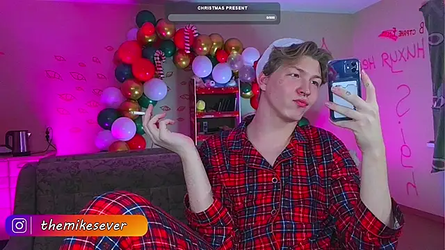 TheMikeSever online show from 12.24.24