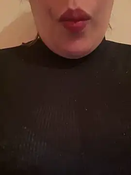 Snapshot of Samarr_9and chatting on 01.28.25 Samarr 9and online show from 01.28.25