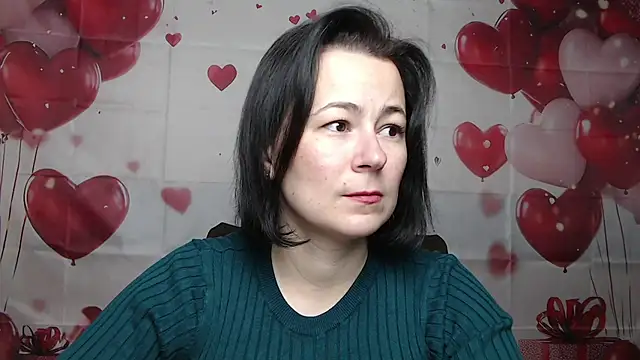 Snapshot of MarieSho chatting on 02.18.26 MarieSho online show from 02.18.26