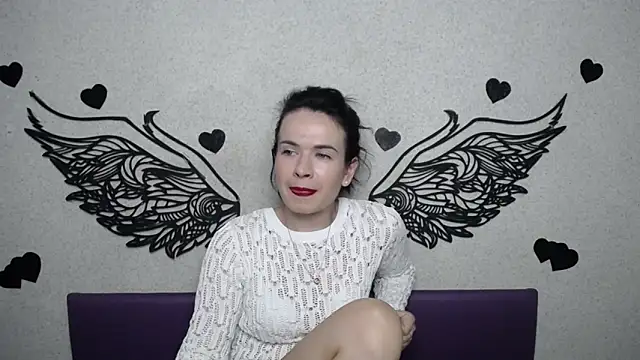 JasmineKouch online show from 09.08.25