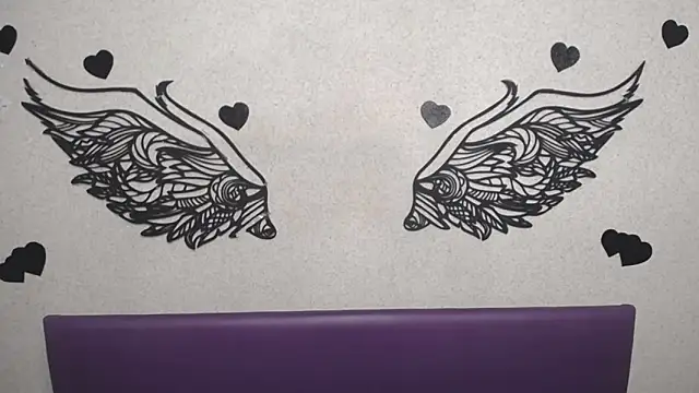 JasmineKouch online show from 10.08.25