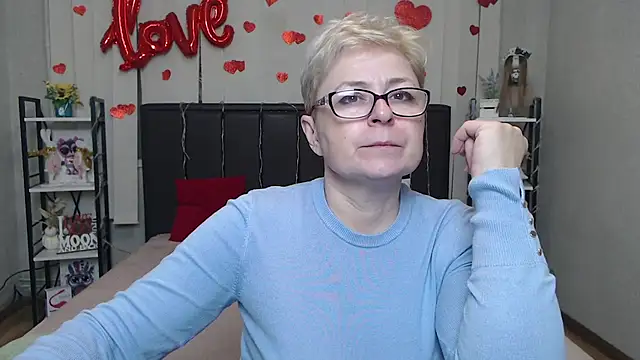 Snapshot of EmiliaGree chatting on 02.03.26 EmiliaGree online show from 02.03.26