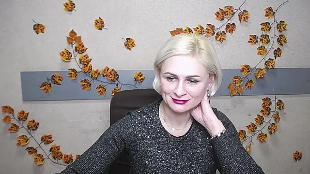 Snapshot of OliviaHorst chatting on 12.12.24 OliviaHorst online show from 12.12.24