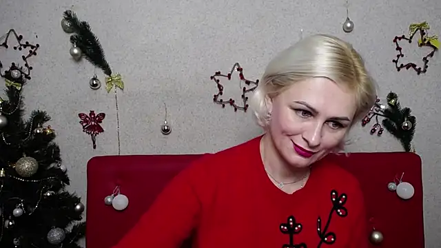 Snapshot of OliviaHorst chatting on 12.28.24 OliviaHorst online show from 12.28.24