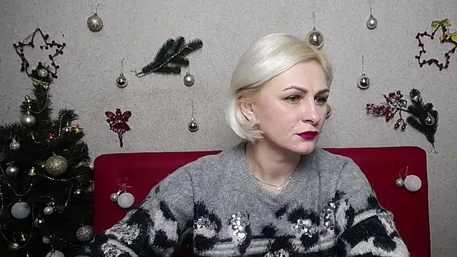 Snapshot of OliviaHorst chatting on 01.05.25 OliviaHorst online show from 01.05.25