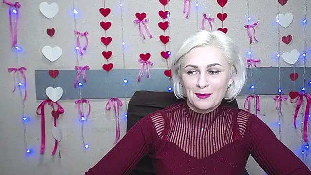 Snapshot of OliviaHorst chatting on 02.12.25 OliviaHorst online show from 02.12.25