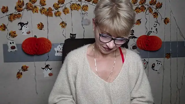 EllaBonito online show from 10.30.25