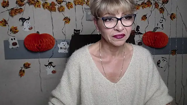 EllaBonito online show from 11.16.25