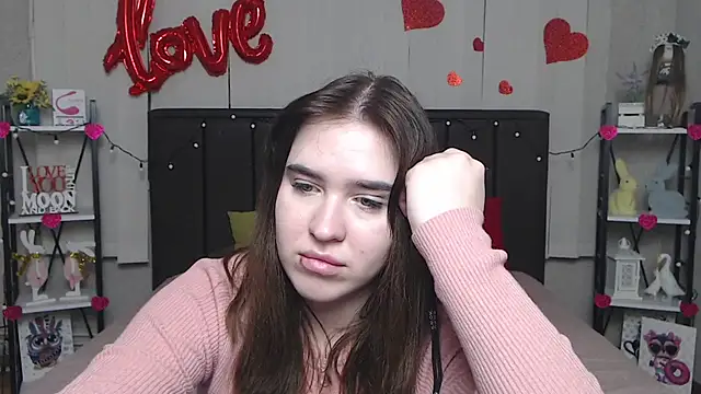 LauraHlot online show from 03.04.25