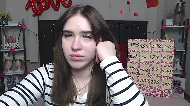 LauraHlot online show from 03.14.25