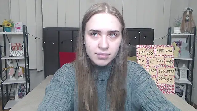 LauraHlot online show from 10.09.25