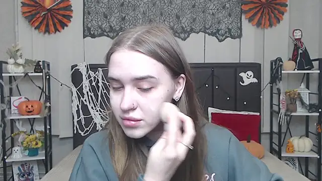 LauraHlot online show from 11.02.25