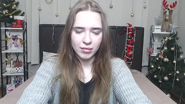 LauraHlot online show from 01.11.26