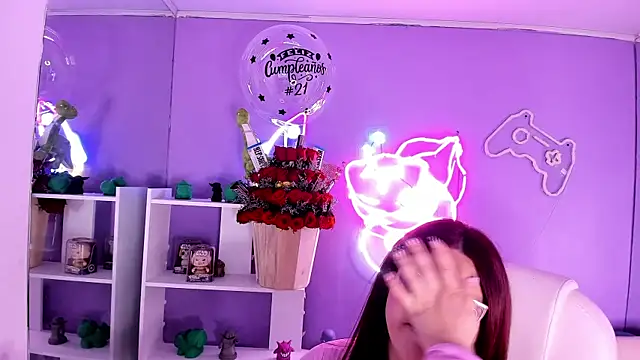 Camiila Osorio online show from 10.04.25